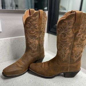 Ariat Women’s boots size 7
